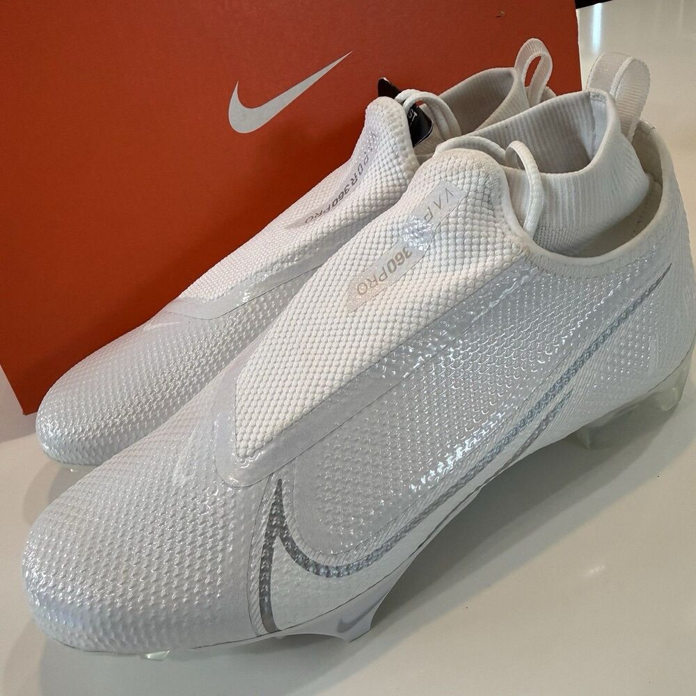 Nike Men Sz 7.5 Vapor Edge Pro 360 White Chrome Silver Football Cleat AO8277-108